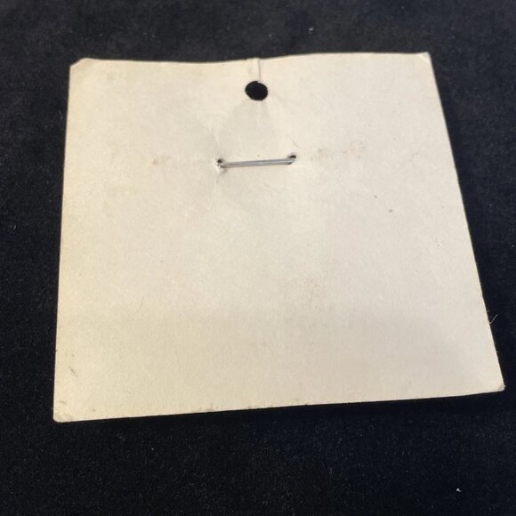 Myrtlewood Brooch Pin Carved Cow Hand Made in Oregon's Finest Gift 1 Googly Eye - Picture 2 of 7